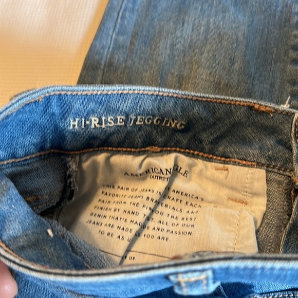 American Eagle Outfitters Woman’s Hi Rise Jegging Distressed Size 2 Regular - Picture 5 of 15
